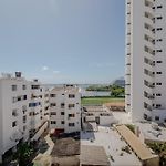 Spacious Apartment In Bocagrande Near The Sea