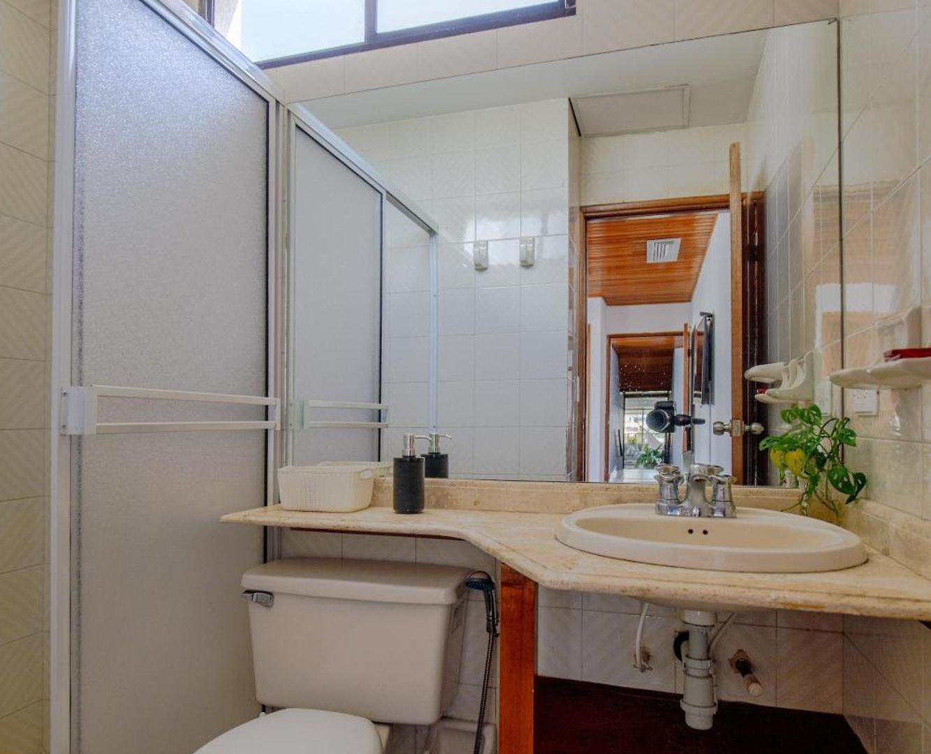 Spacious In Bocagrande Near The Sea
