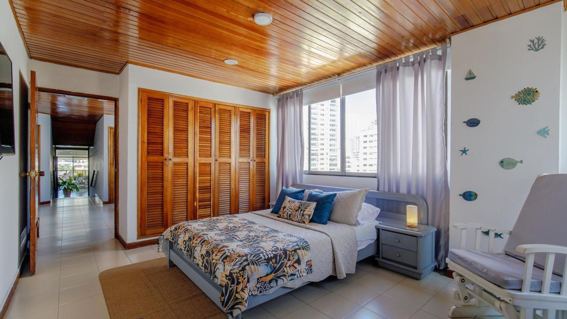 Spacious In Bocagrande Near The Sea