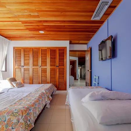 Spacious In Bocagrande Near The Sea * Cartagena