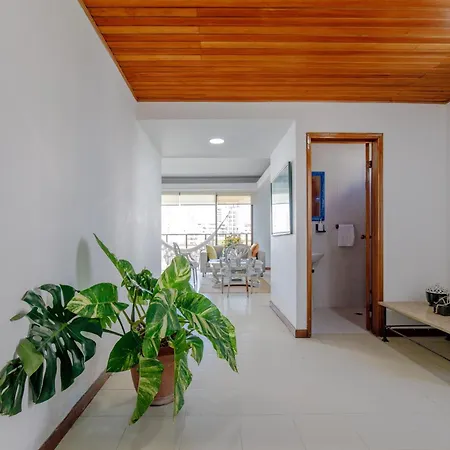 Spacious In Bocagrande Near The Sea *