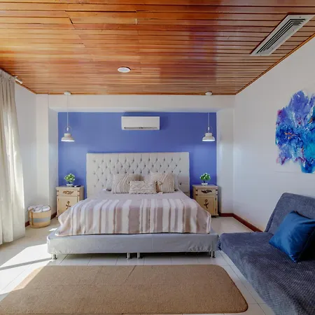 Spacious In Bocagrande Near The Sea