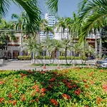 Spacious Apartment In Bocagrande Near The Sea